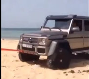 Video: anche una Mercedes-Benz G 63 AMG 6x6 può rimanere bloccata